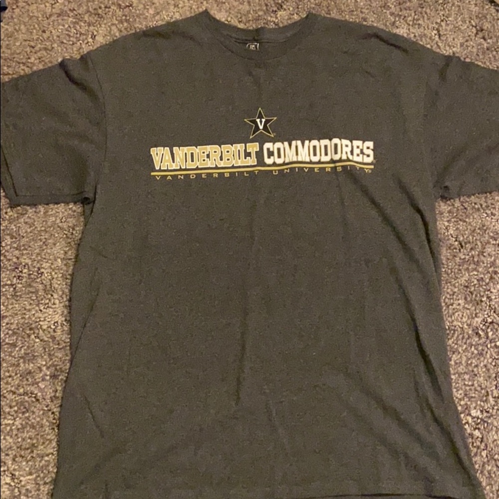 Vanderbilt university large men’s shirt